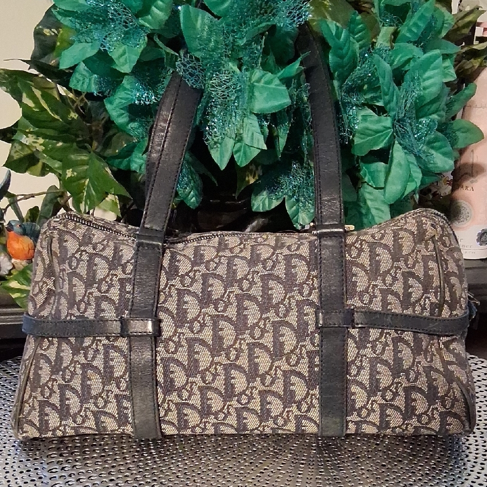Dior Vintage Navy and Gray Trotter Boston Bag. - Picture 6 of 6